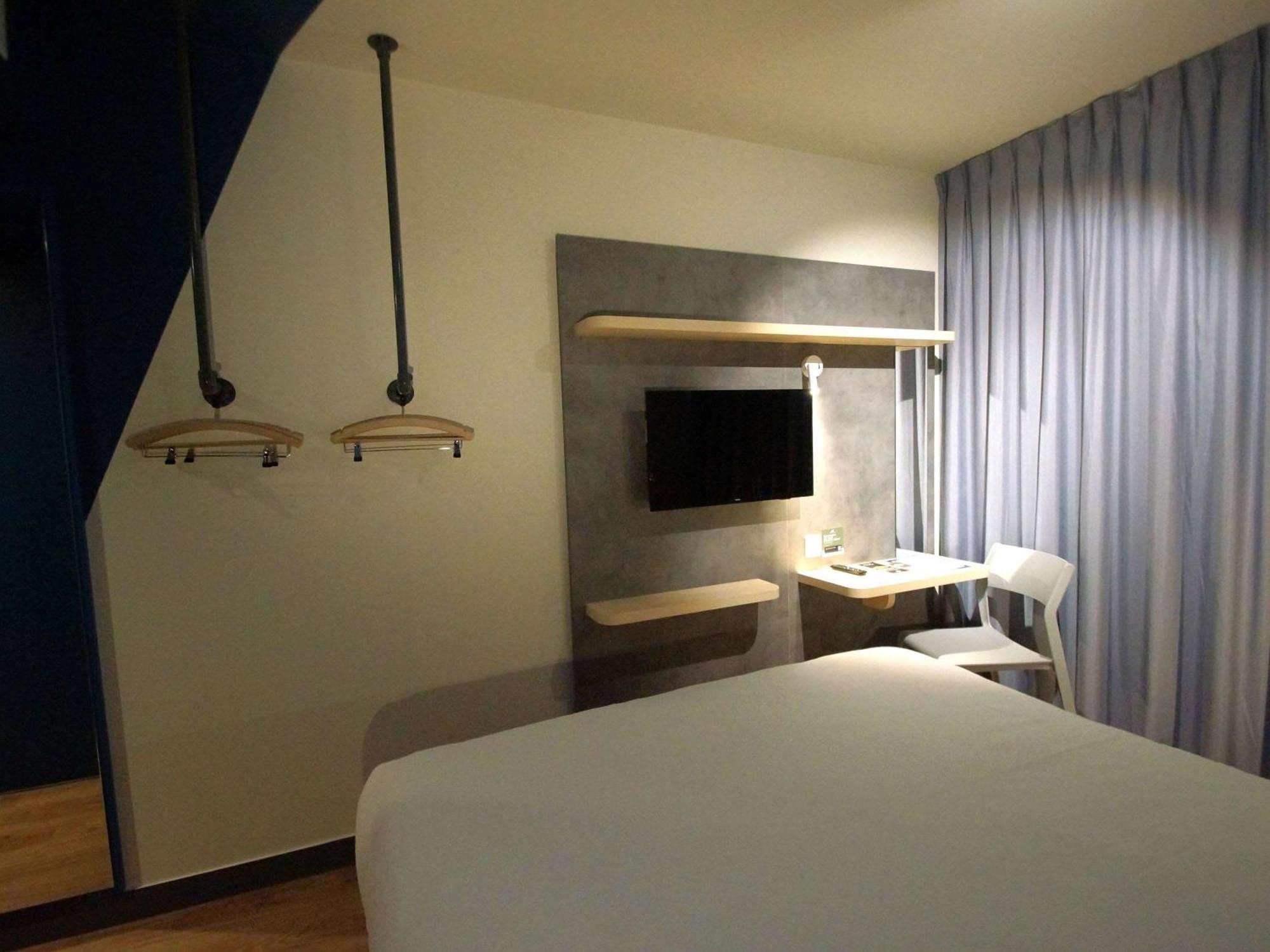 Ibis Budget Loudeac Velodrome 外观 照片